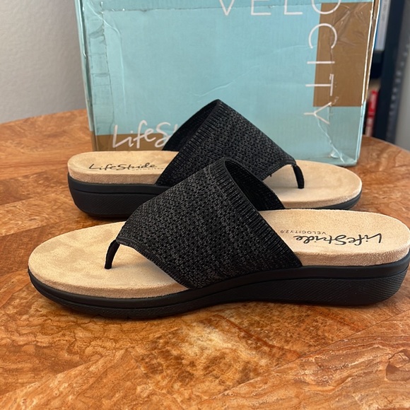LifeStride | Black Poolside Sandal  Wide Width ZL840 - Picture 11 of 16